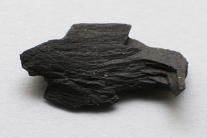 O carvão é um 
sólido covalente mas no que
respeita às suas propriedades 
é uma exceção à regra