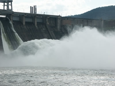 Central hidroelétrica, na cidade de Krasnoyarsk, Sibéria